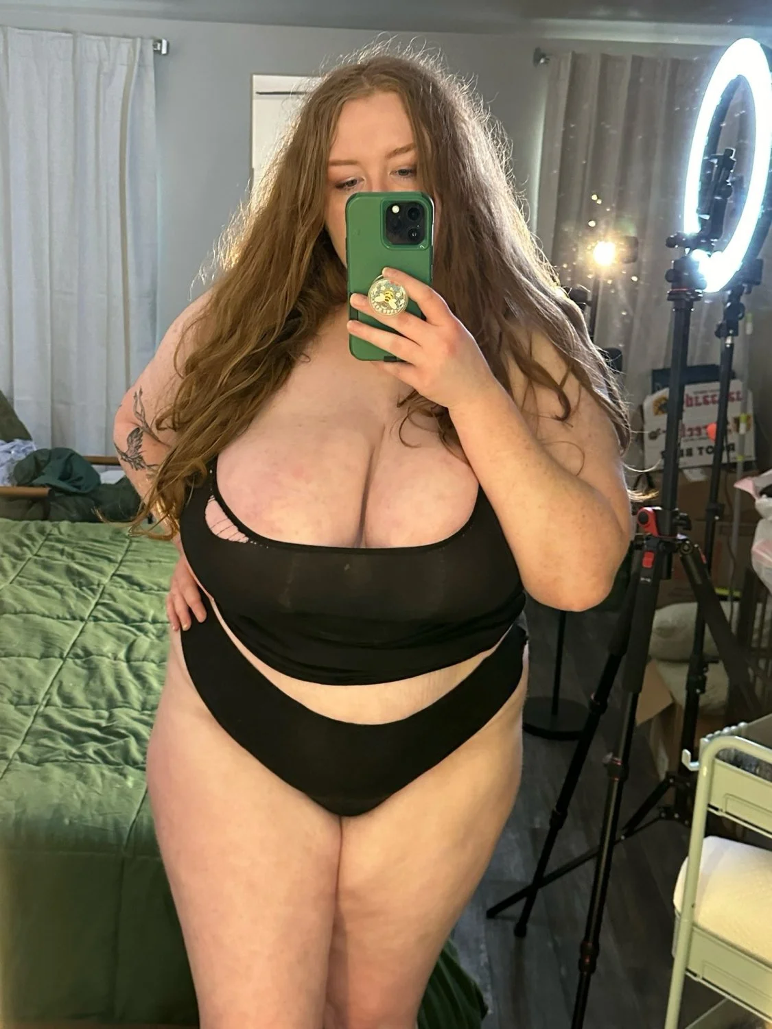 Really like the unique shape on her titties & how her nipples are placed image 3