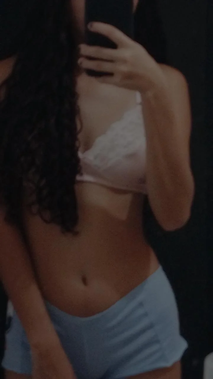 Novinha gostosa foi vazada pelos amigos pagando boquete e mandando nudes!! Ficante safada vazou image 5