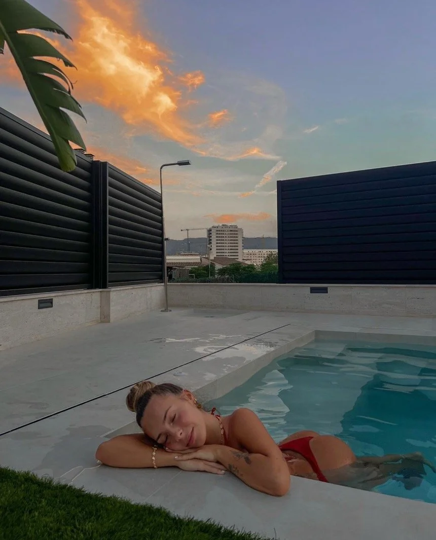 Spanish cum loving whore Claudia image 12