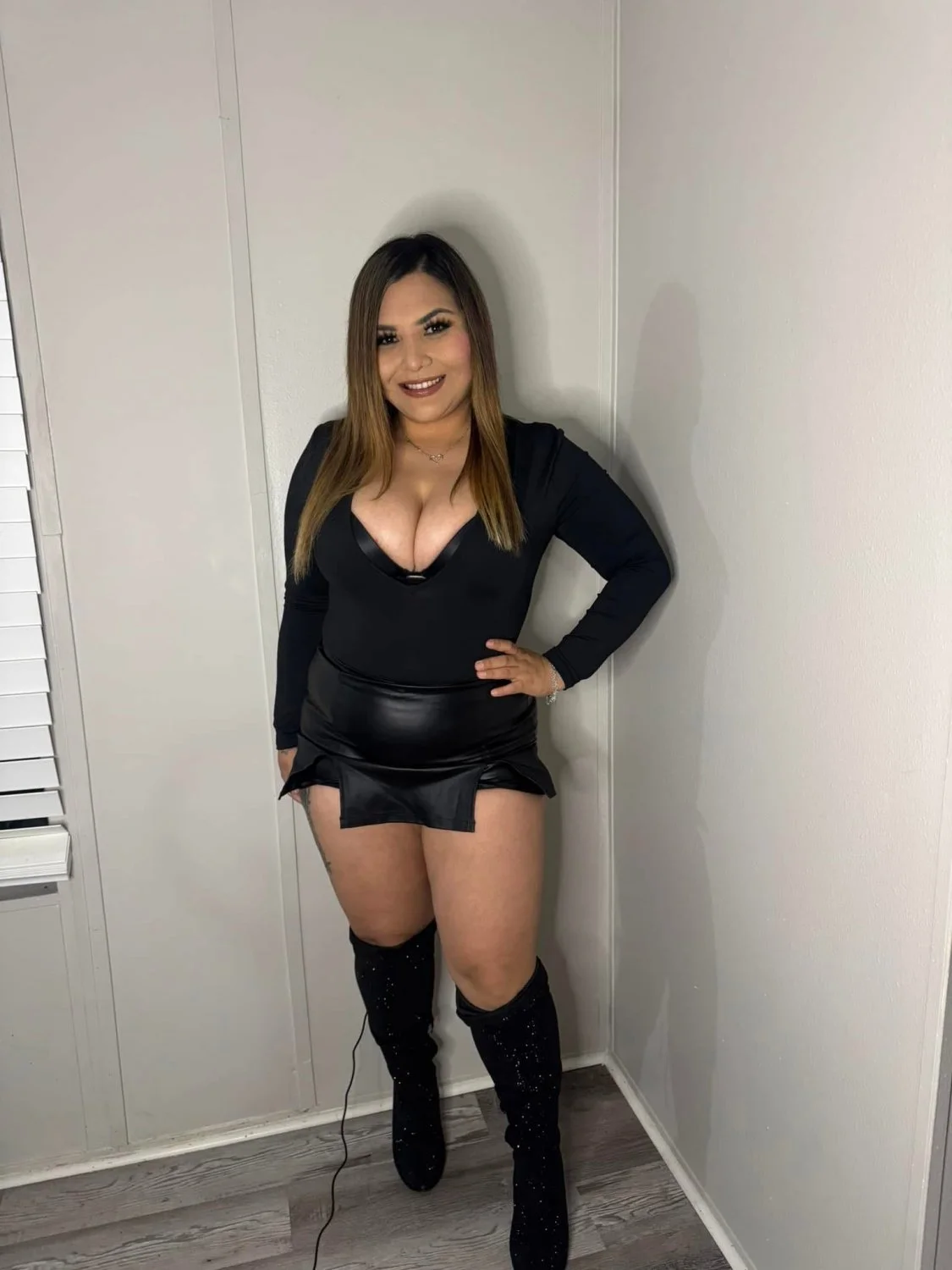Amigas chulas 2 image 11