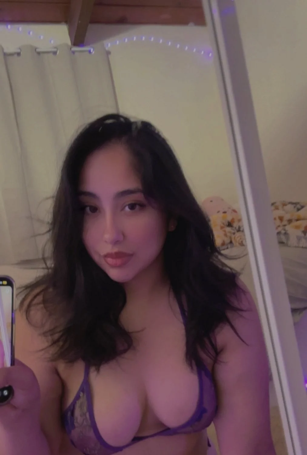 Chubby Latina sister main image