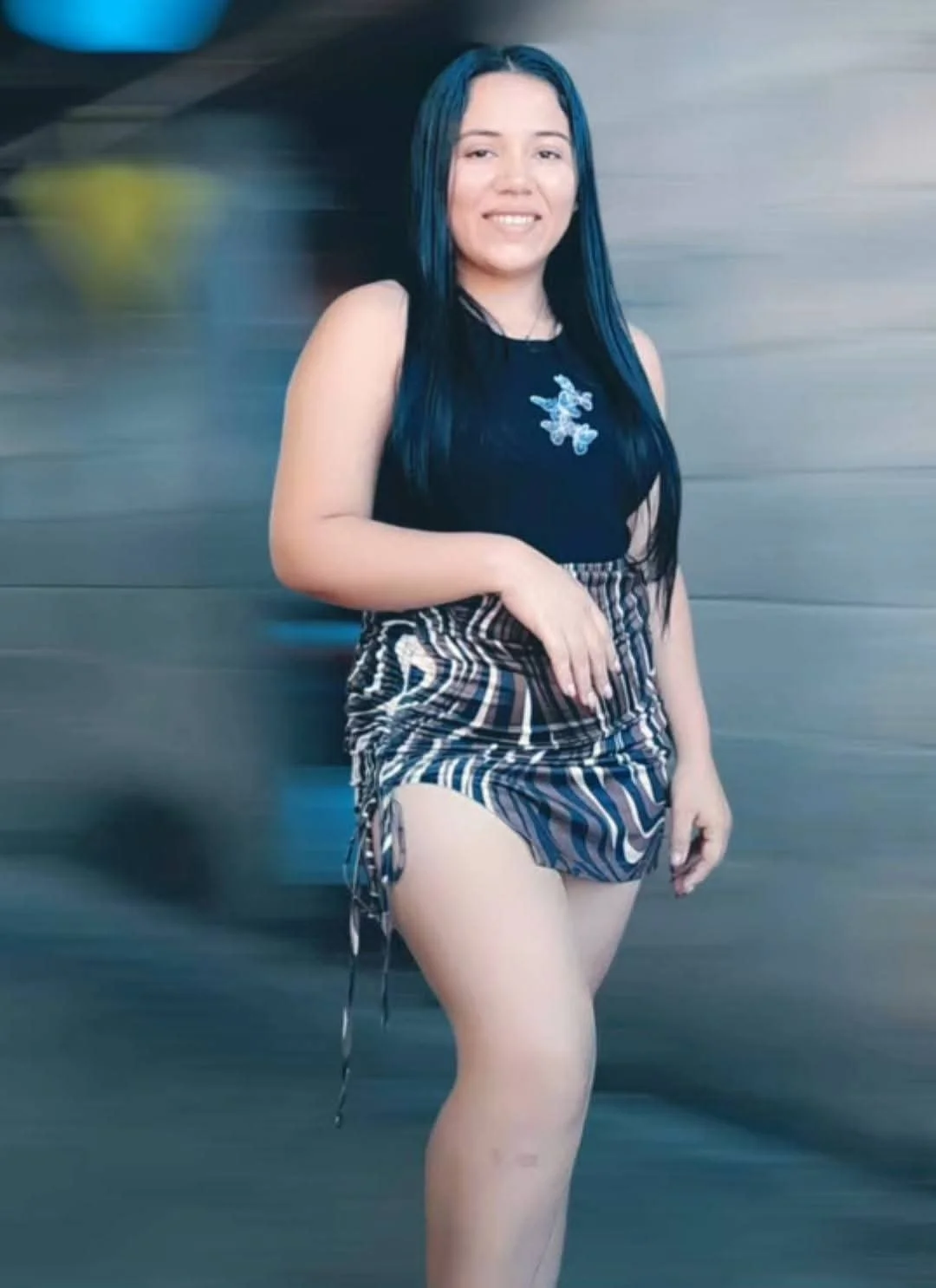 Sexy milf image 5
