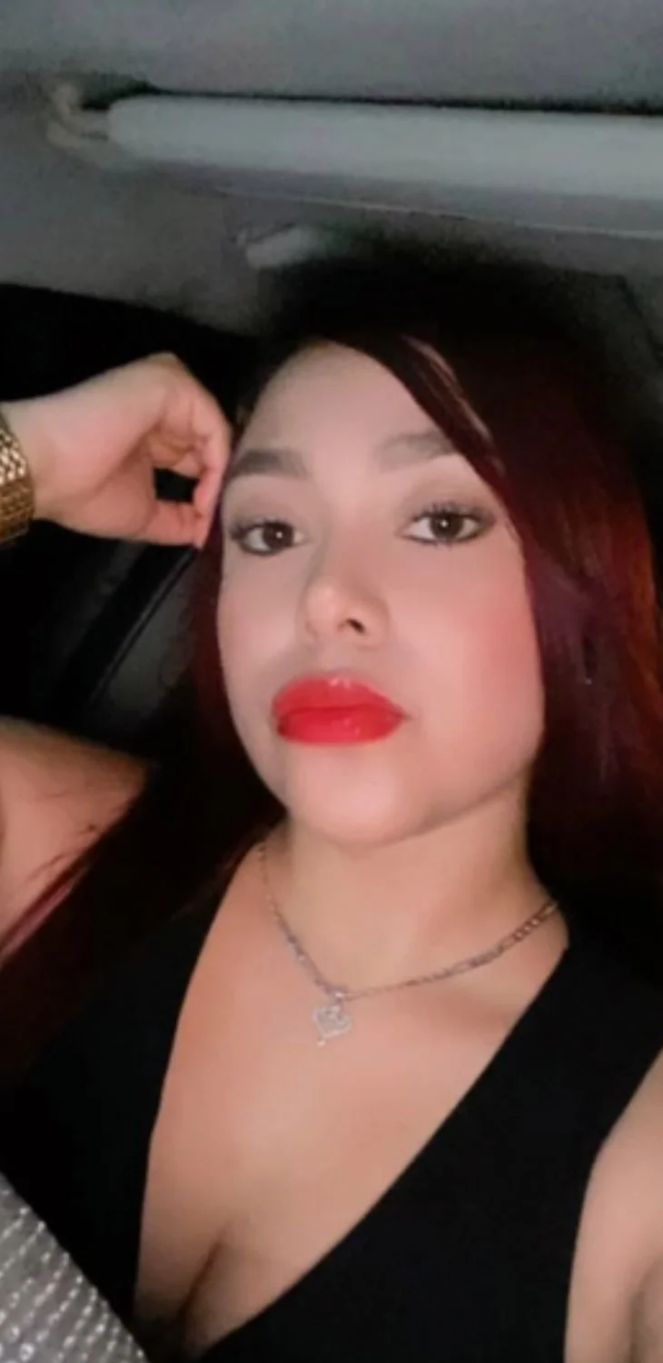 Putita Hermosa peliroja sexy image 17