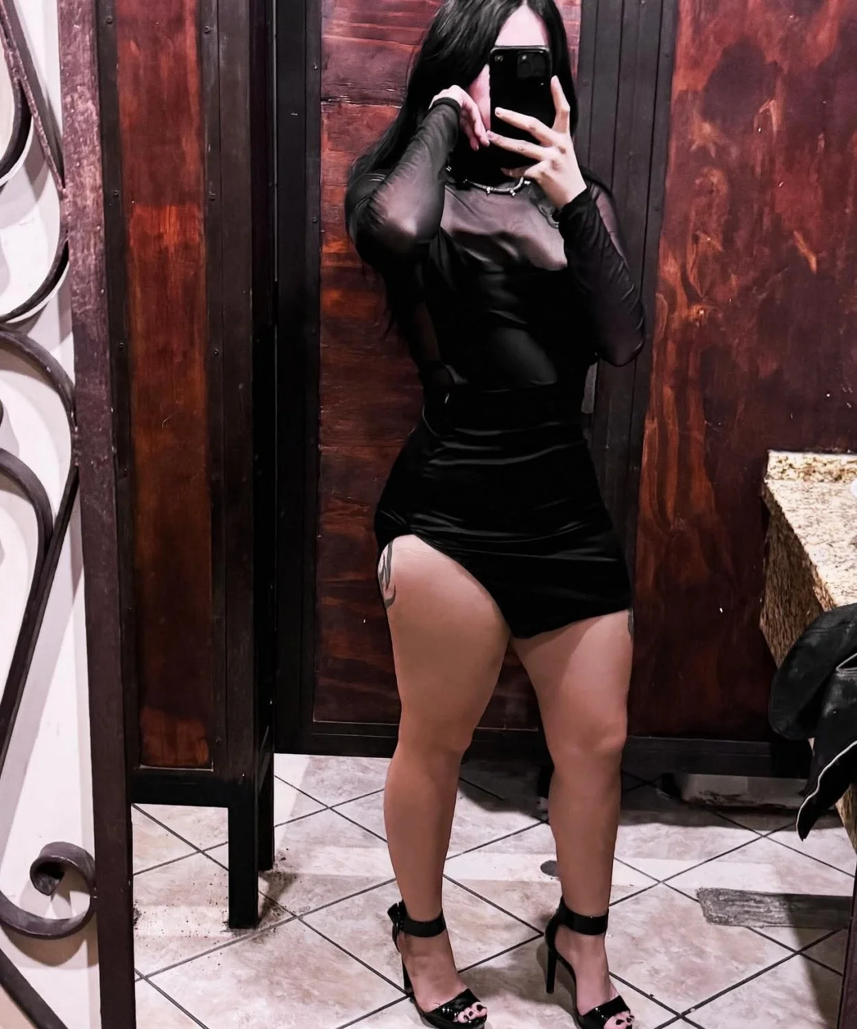 La sexy puta tatuadora Susana Domínguez image 24