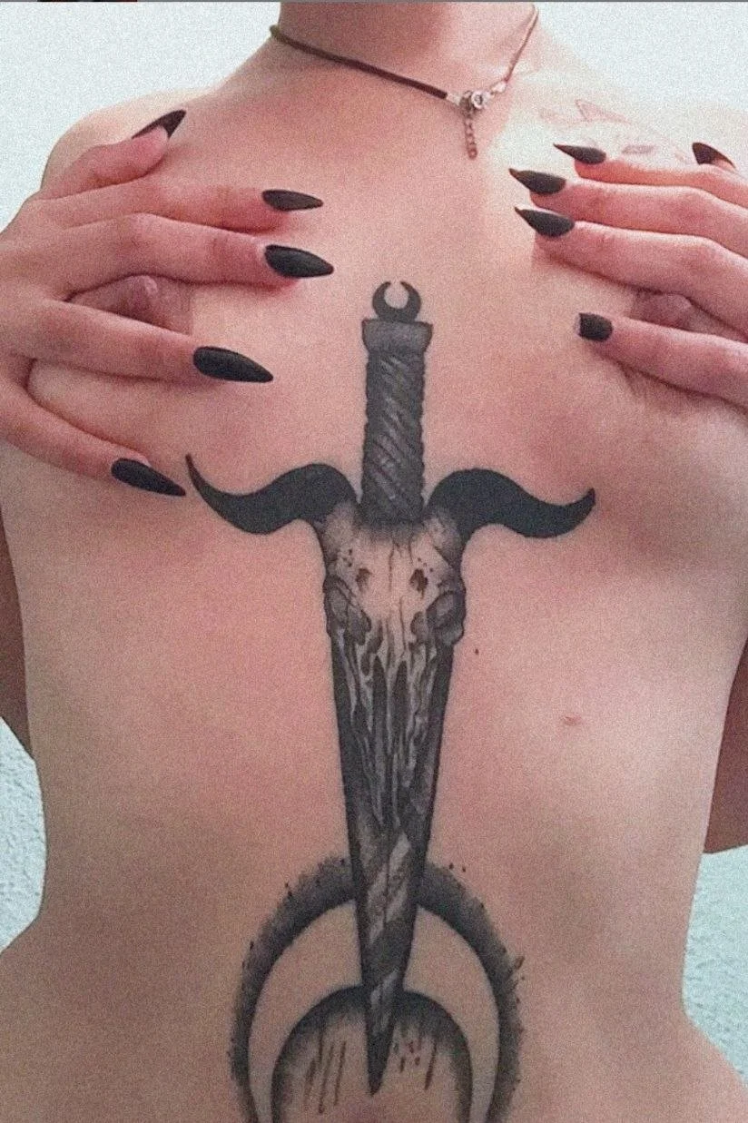 La sexy puta tatuadora Susana Domínguez image 28