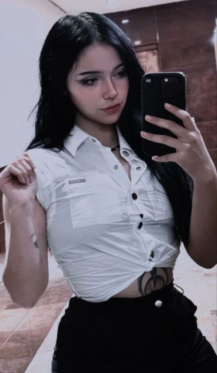 La sexy puta tatuadora Susana Domínguez image 48