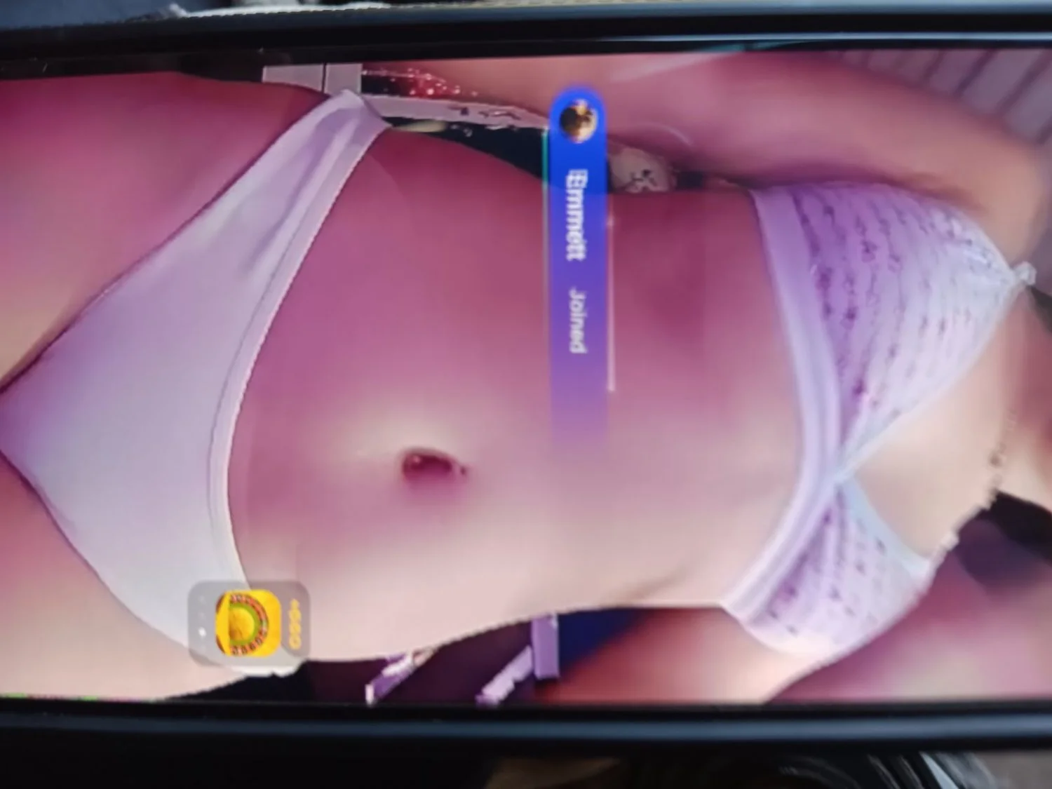 Hot gela girl main image