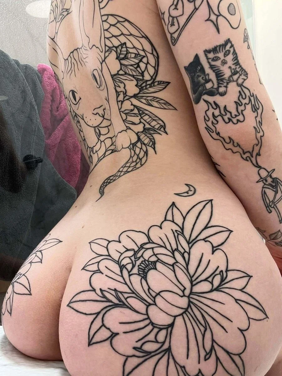 Novinha Gótica Tatuada Muito Delícia image 45
