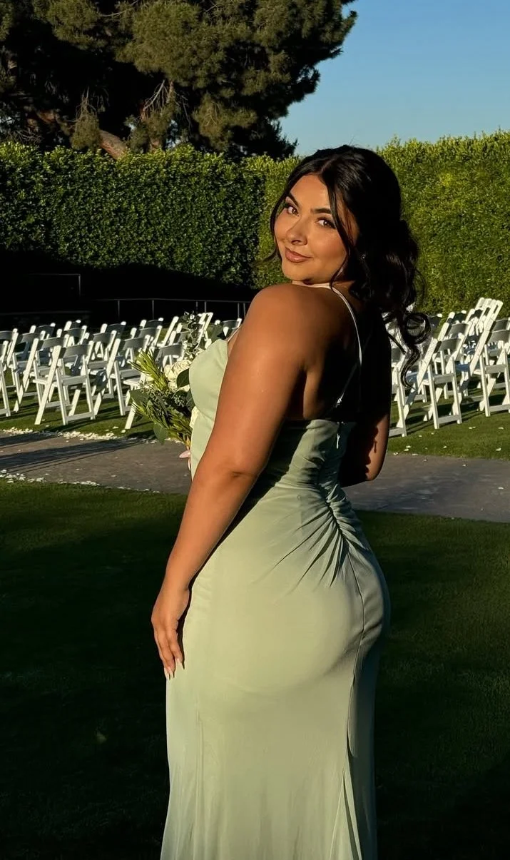 Sexy thick Latina baddie image 5