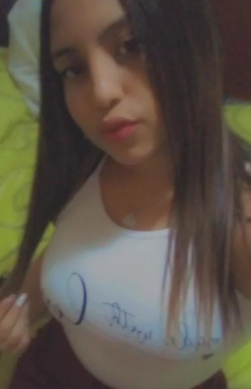 Hermosa linda novia culona sexy con ricas tetas deliciosa image 3