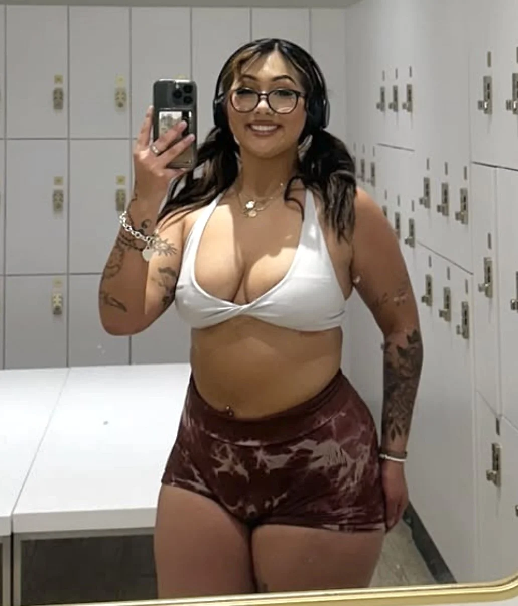 Breedable thick ass irl latina from my gym deserves to be treated like a cum dumpster main image
