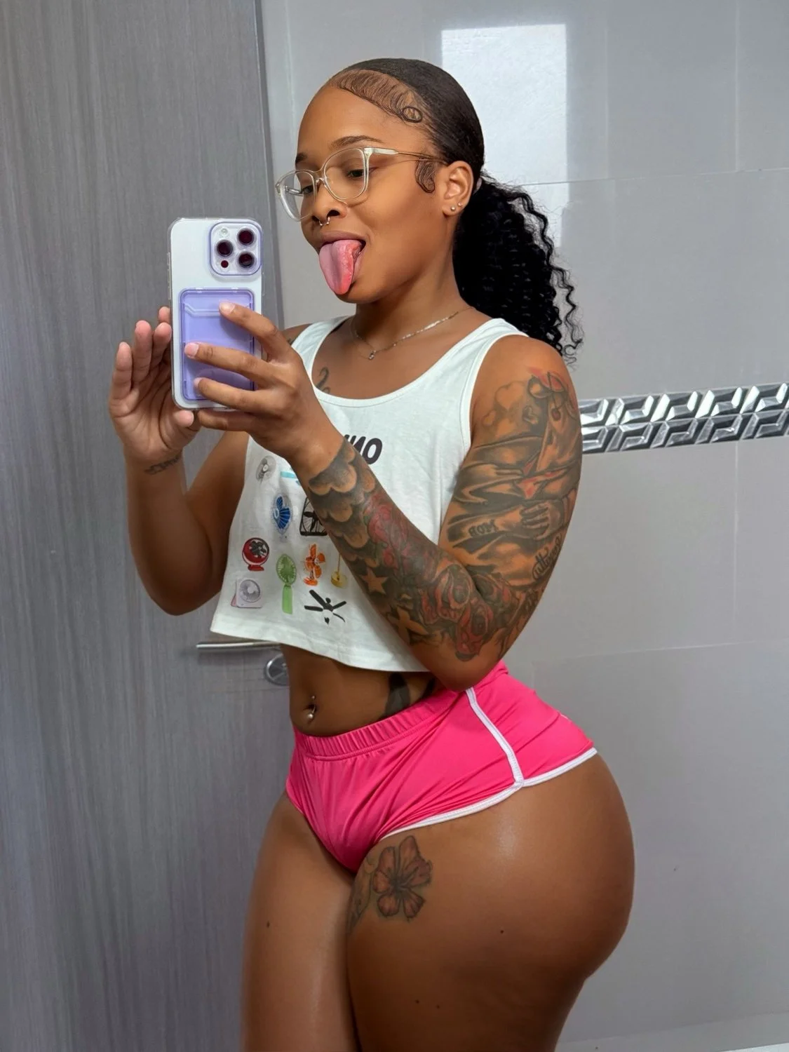 Nerdy Ebony with Perfect Big Ass image 4