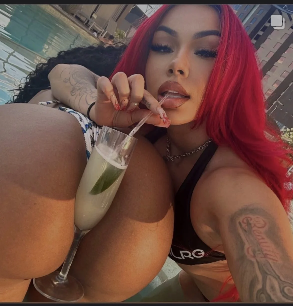 Cute petite Latina with phat pussy 🥵🍑🔥 image 7