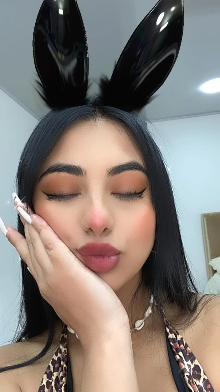 Latina Vlogger Slut image 3