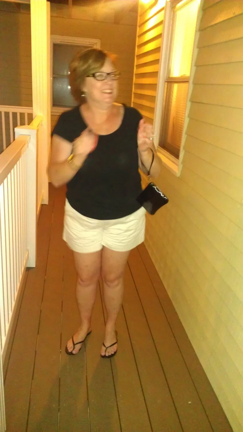 Chubby Married Slut Kim image 2
