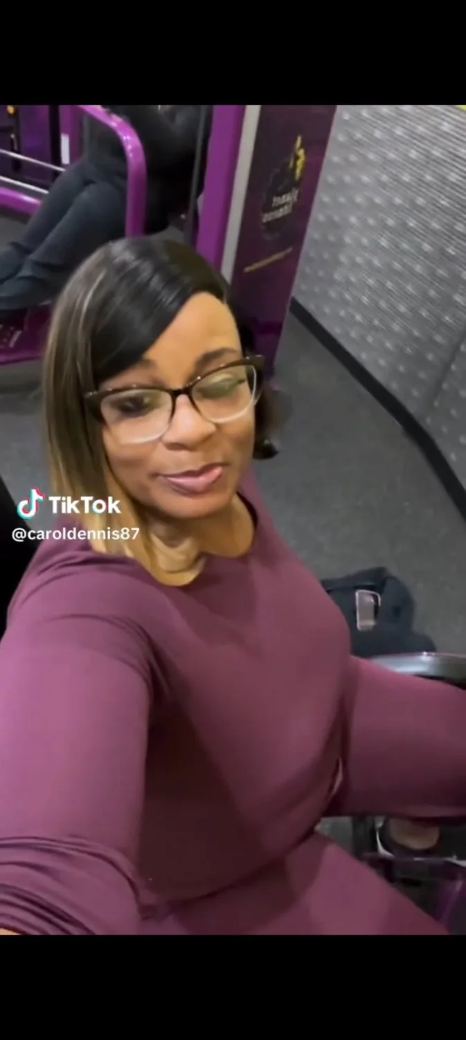 I love big booty social worker workout videos... image 2