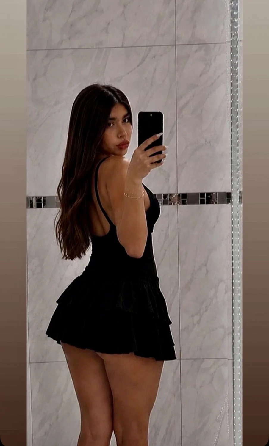 Sophia hot gf image 3