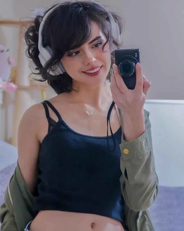Sarah Michel: TikTok Latina Goonfuel image 9
