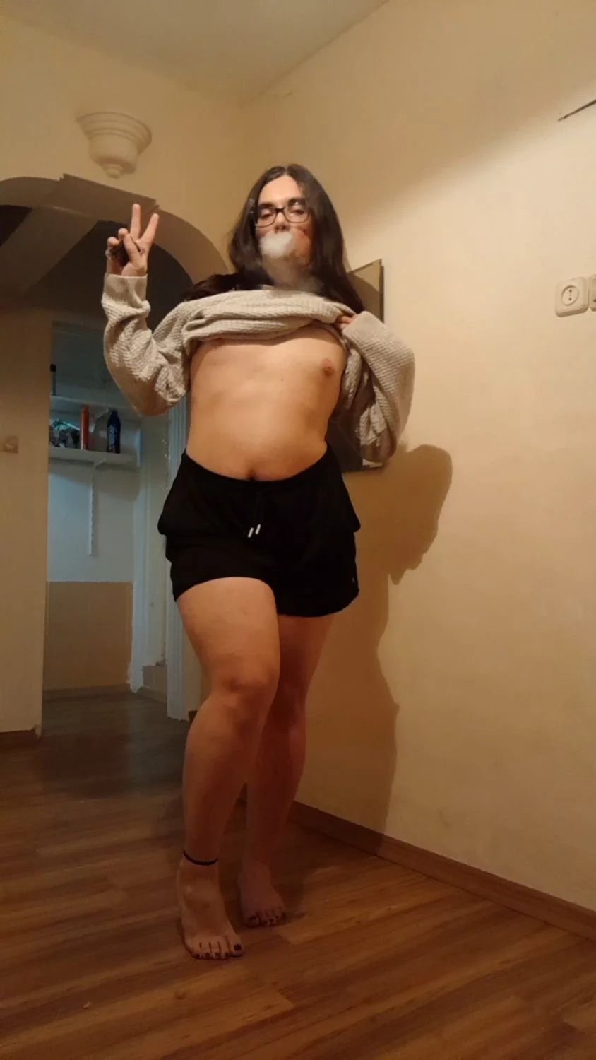 Feet slut image 10