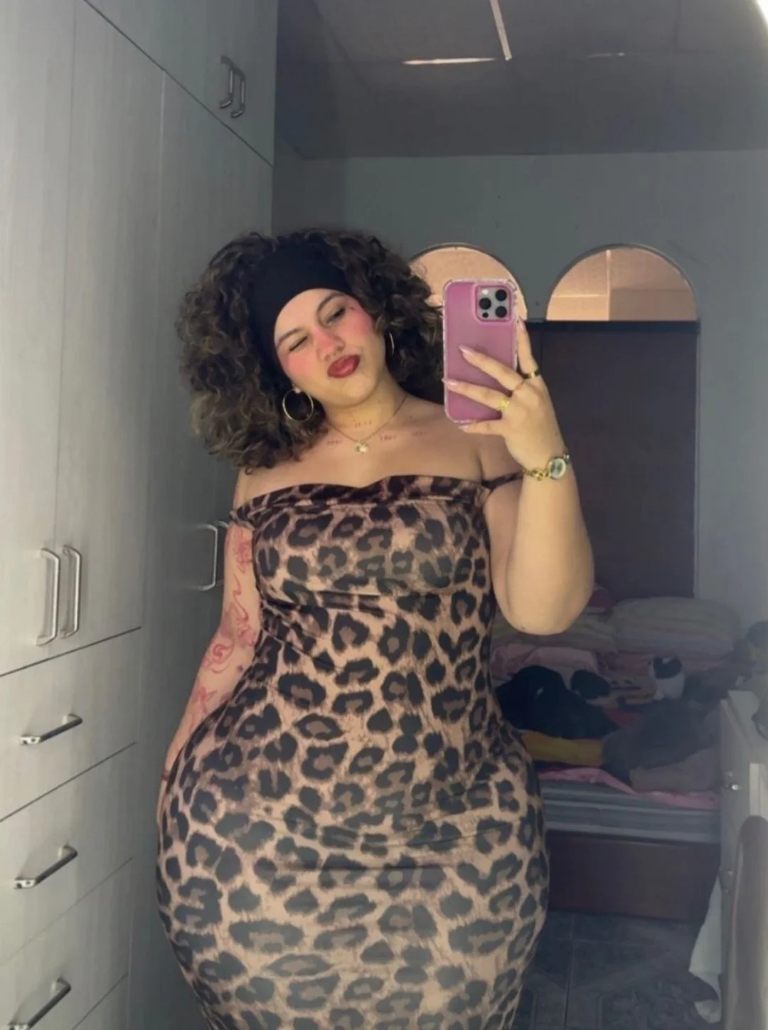 Hadasha Escobar Gordibuena Latina 6 image 36