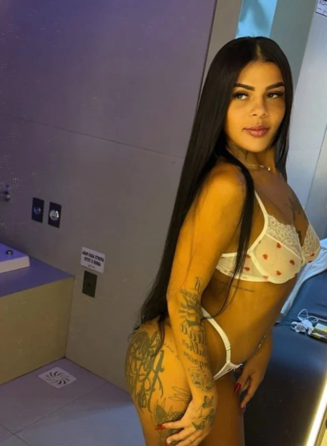 Yasmim carioca putinha do job da zona oeste image 7
