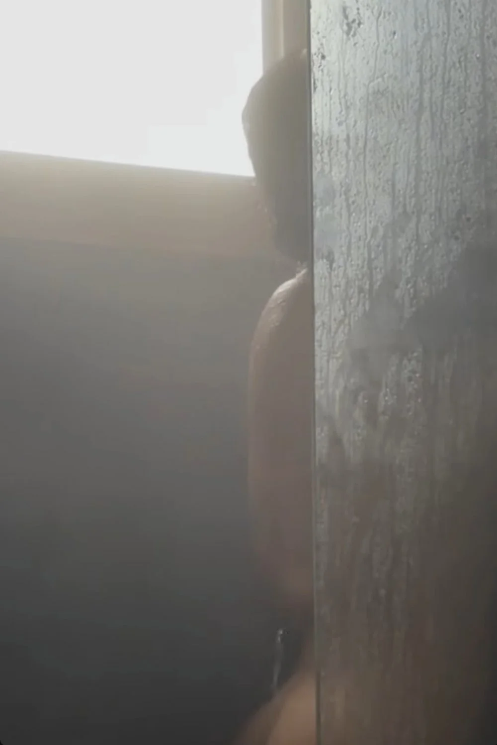 Rica Pendeja Trola image 4
