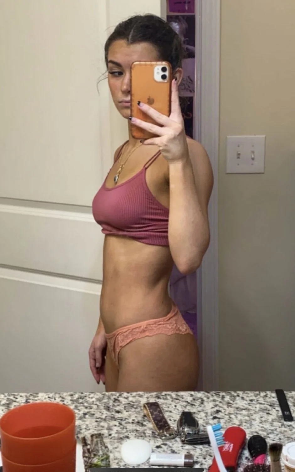 Beautiful Brunette TikToker EXPOSED - H0PlE main image
