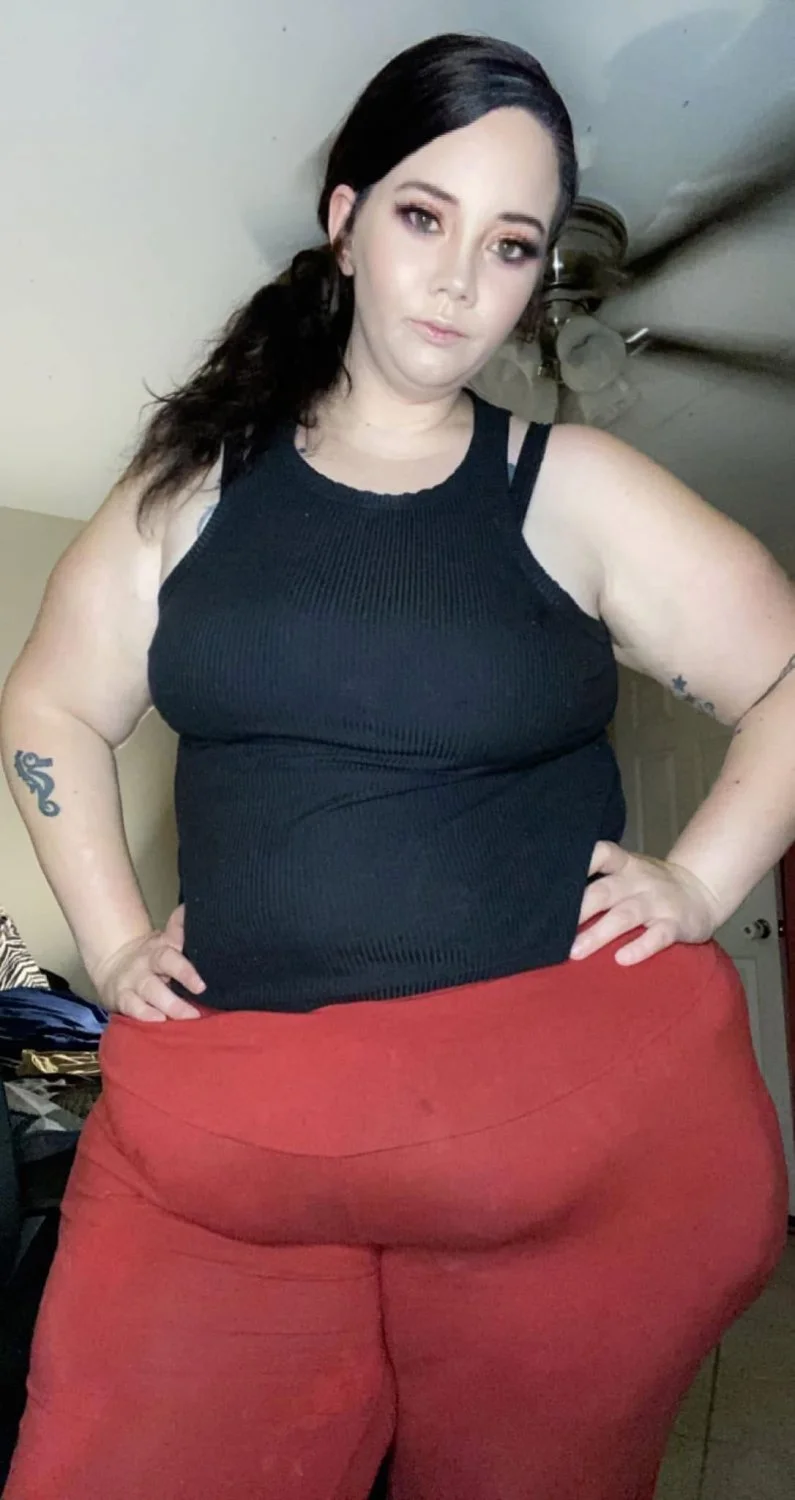Sexy Big ass PAWG bbw image 13