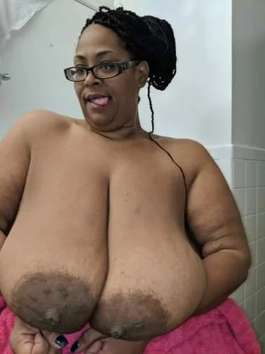 Big Titty Milf Wins image 4