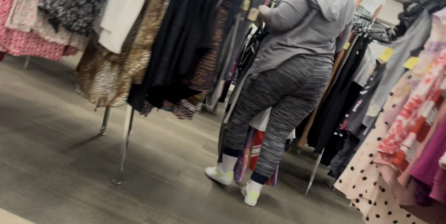 Phat Ass In Leggings image 3
