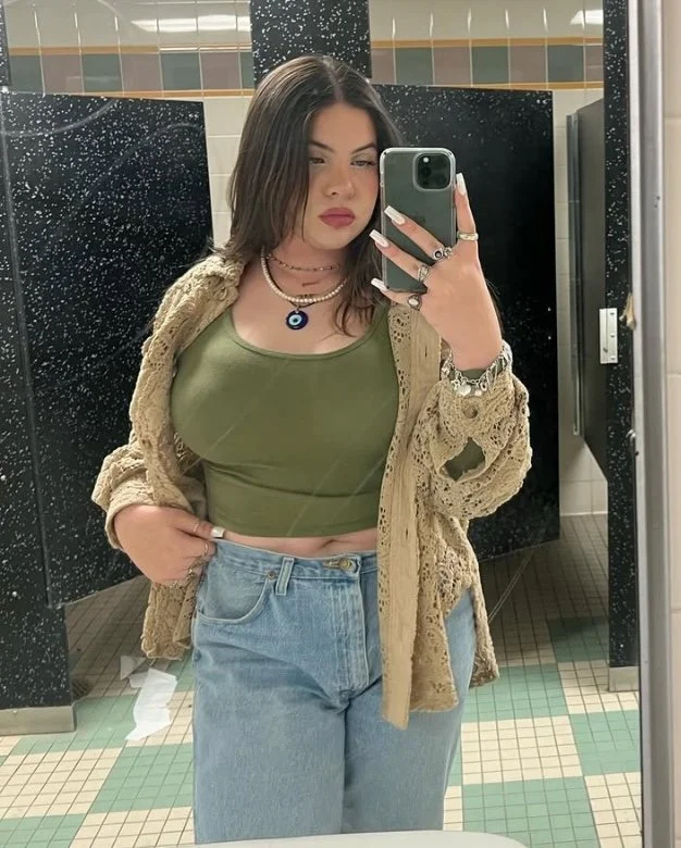 Pawg fat white whore exposed by cuck college freshman barley legal image 25