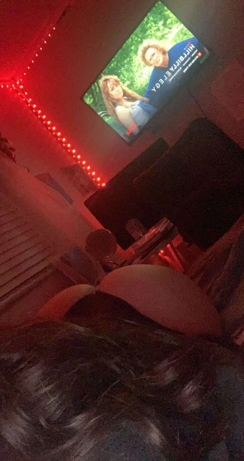 Pawg fat white whore exposed by cuck college freshman barley legal image 26