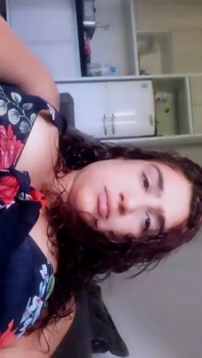 Novinha gostosa image 9
