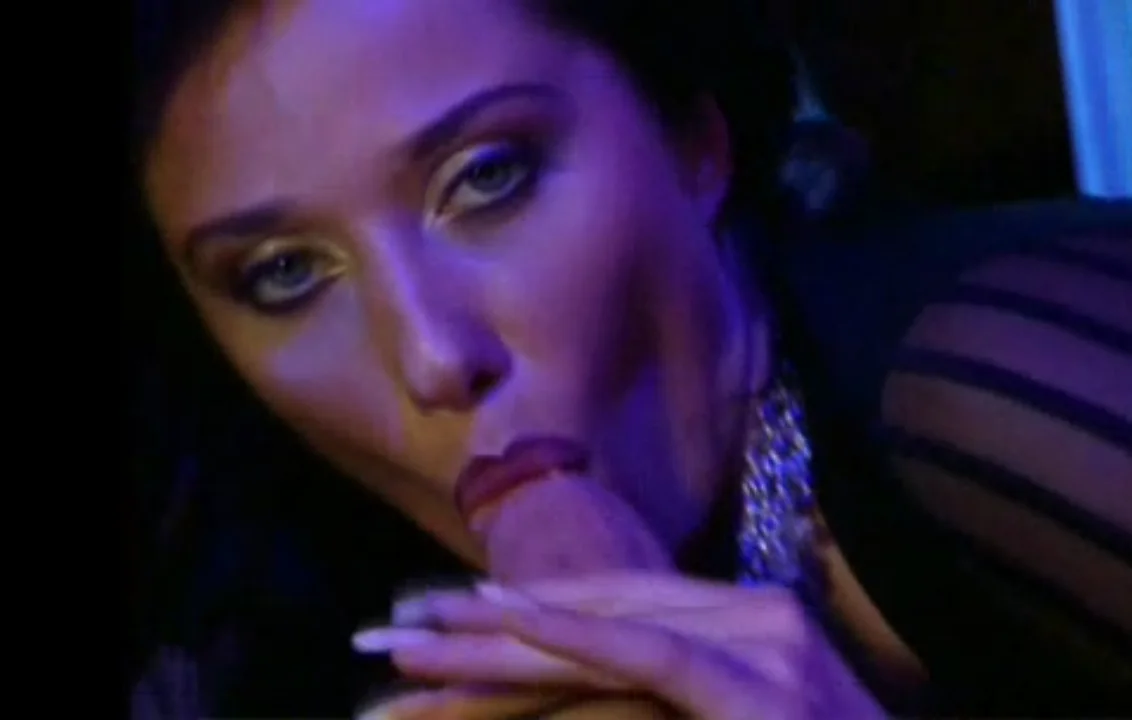 Classic Erika Bella - Les nuits de la presidente image 5