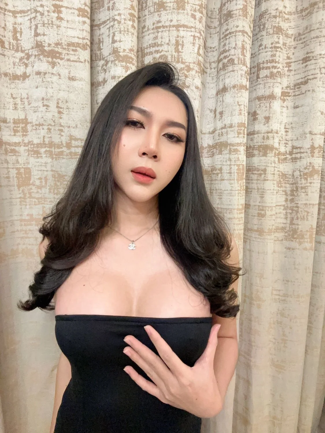 Ladyboy escorts image 11