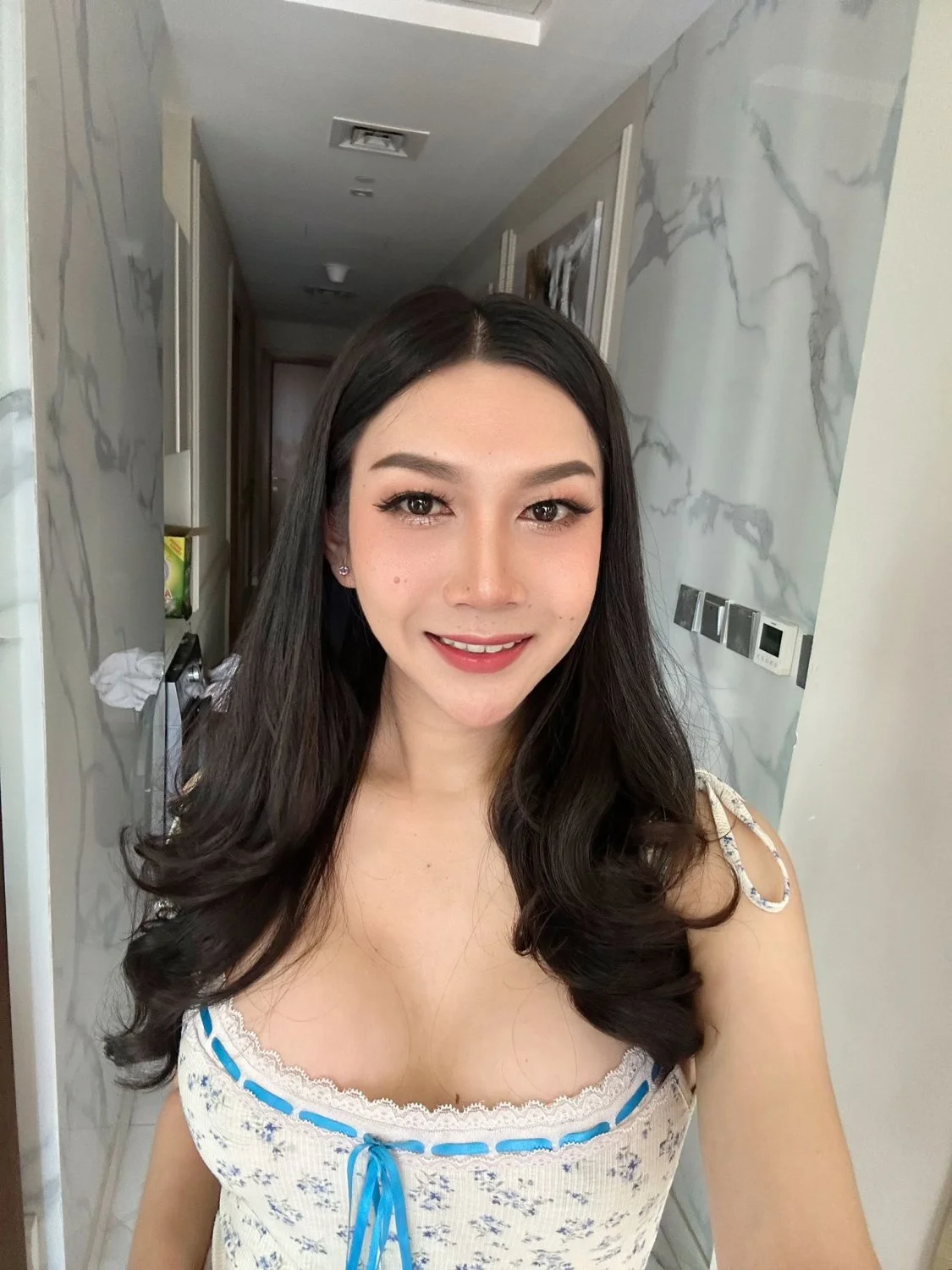 Ladyboy escorts image 5