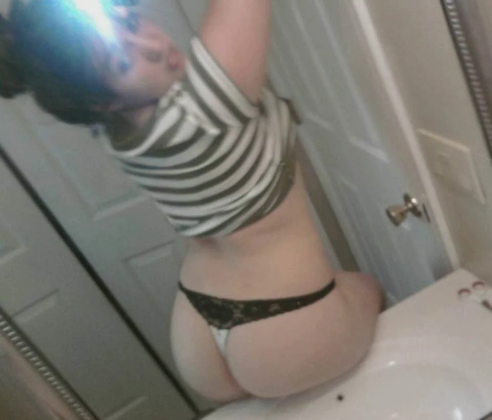 Chrissy webslut whore mother image 20