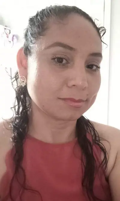 ME FACINA MI AMIGA COJE RIQUÍSIMO ESE DIA ME MASTURBE OBSERVANDO COMO COJIA COMO UNA PUTA cover image