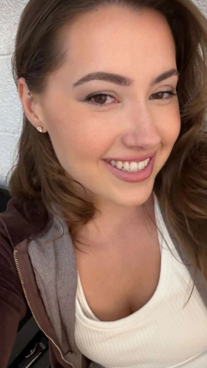Sexy HotWife image 12