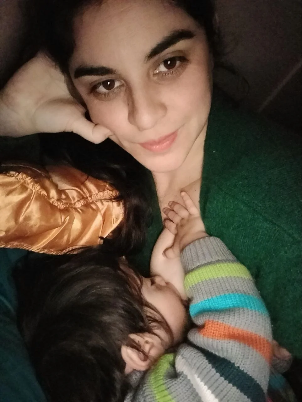 Mamá Venezolana blanquita con ricas tetas y muy puta , con rico culo image 14
