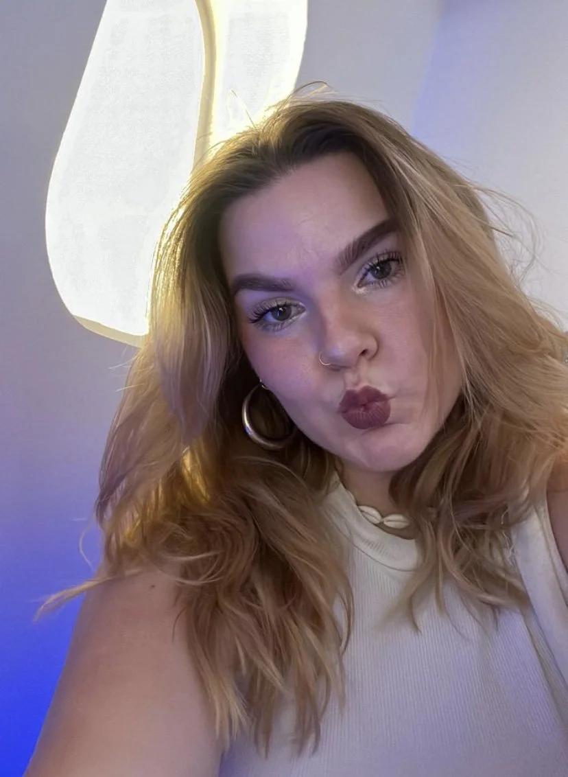 Kim french big ass teen image 11