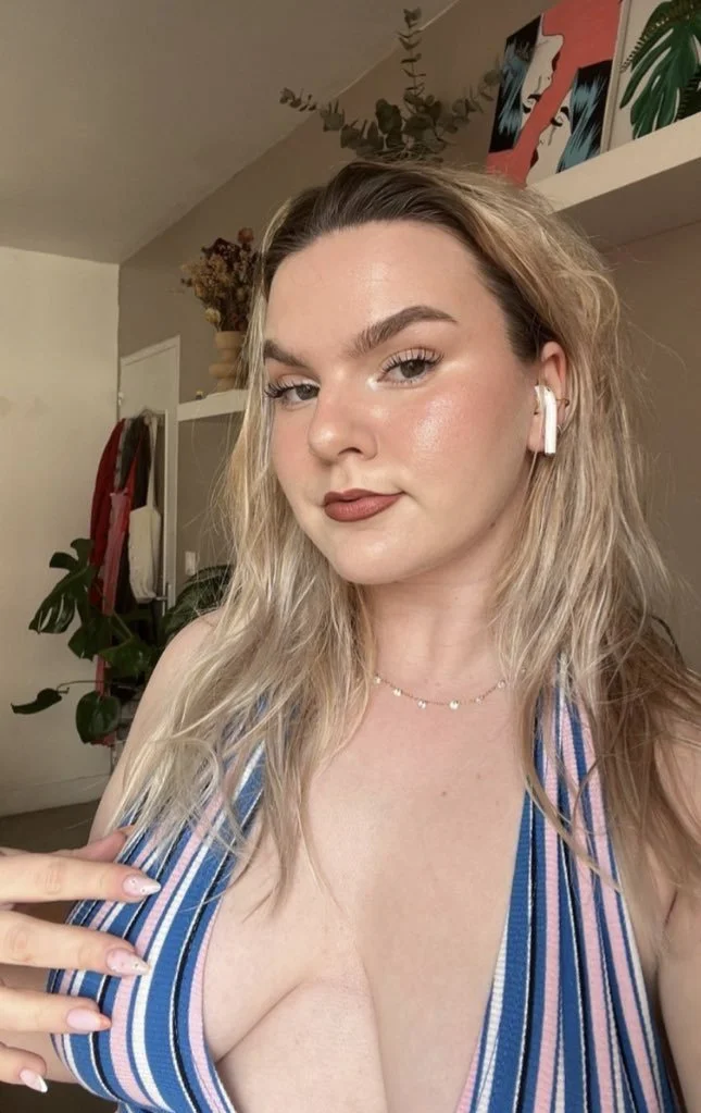Kim french big ass teen image 14