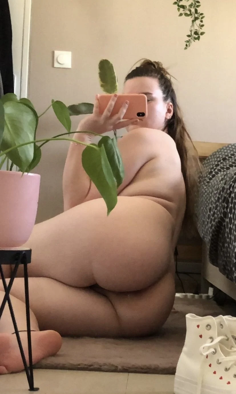 Kim french big ass teen image 5