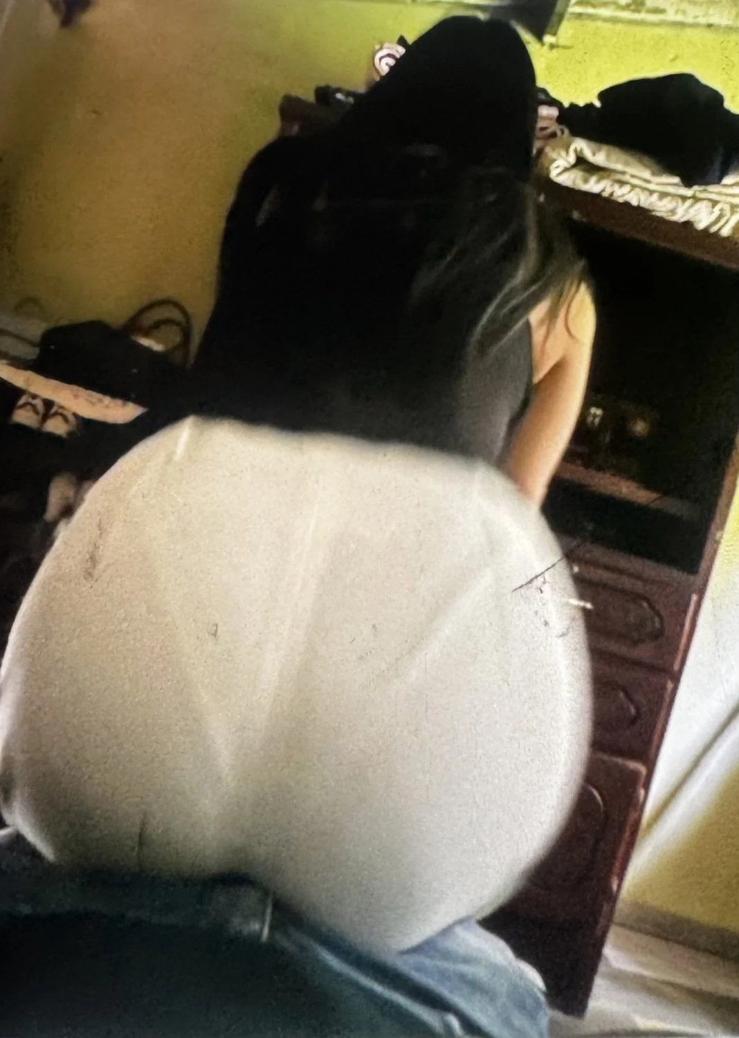 Expongo a la novia de mi amigo image 5