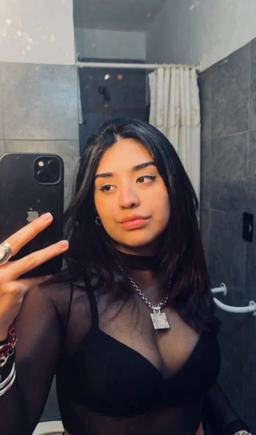 Novinha vazou exibindo os peitoes safada delicia Erome videos melhores videos brasil em casa hoje image 2