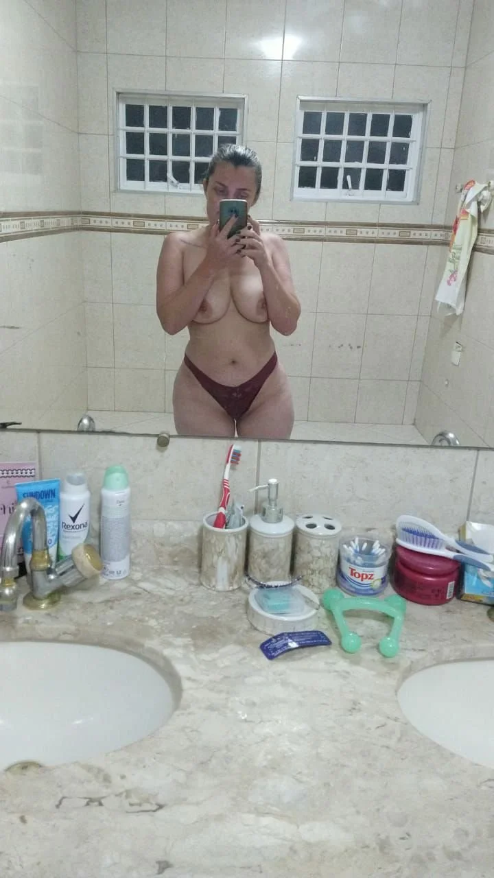 Nudes da loirinha image 17