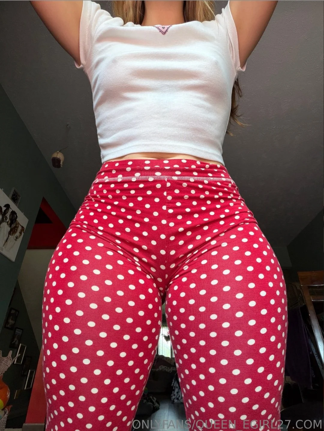 Queenegirlsback image 6