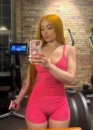Ice 'I want to eat her ass' Spice image 12