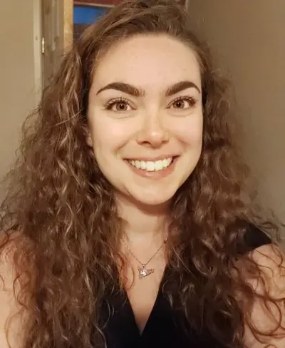 British Hannah Shows Herself Off cover image