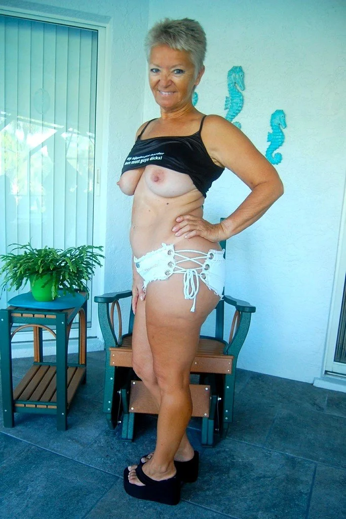 Granny Bambi 9 image 39